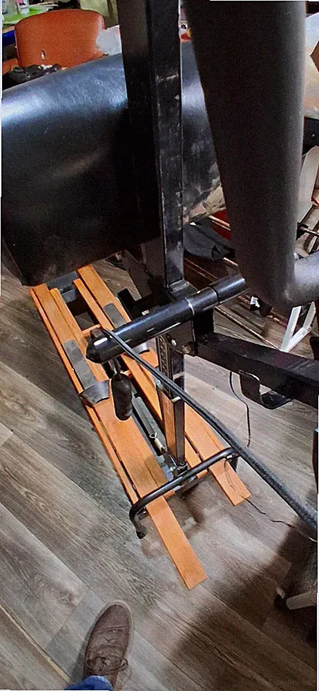 Air Resistance Wood & Metal Rowing Machine, Monitor, Adjustable Seat, Home