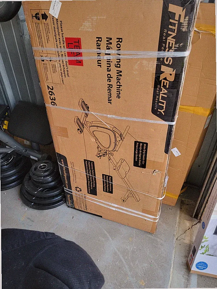 Exercise equipment rowing machine