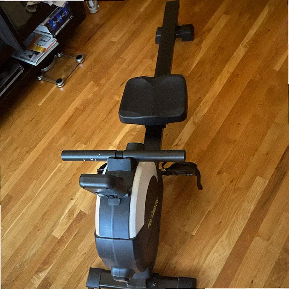 Healthware Rowing Machine w/ LCD Display for Gym & Training, Black/Gray