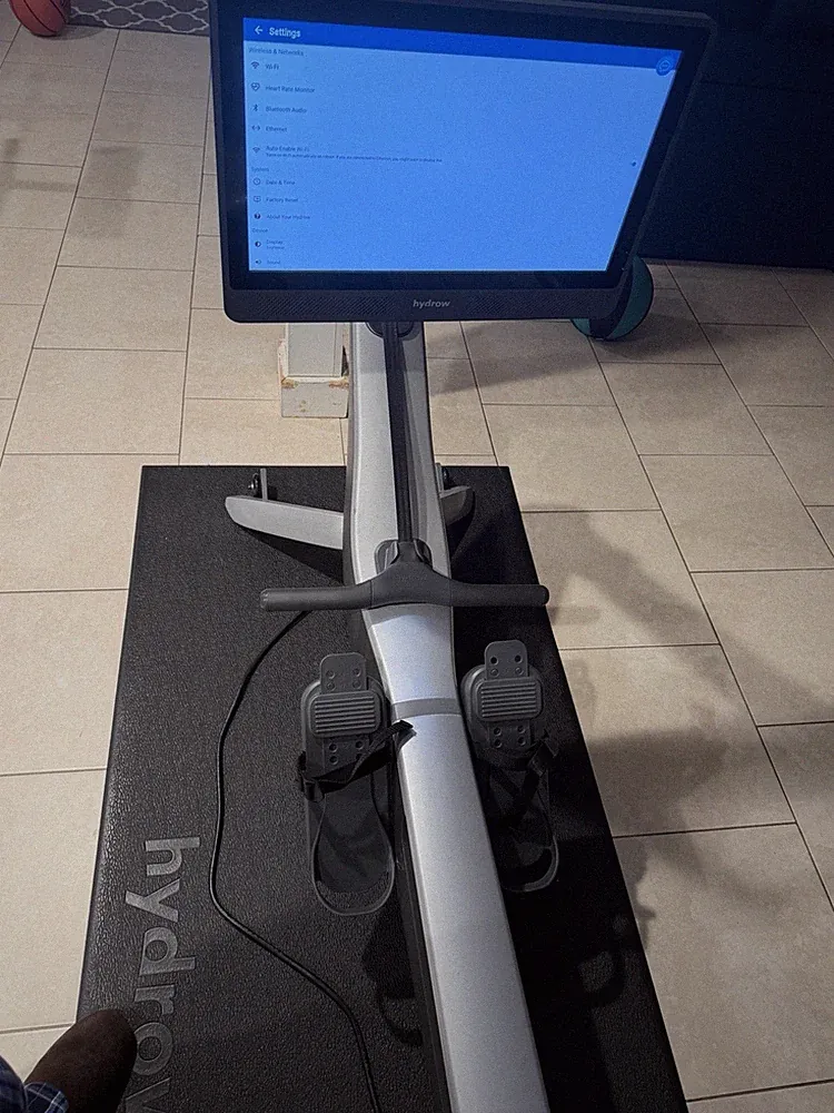 Hydrow Original Rower + Mat – Excellent Condition Nassau County NY