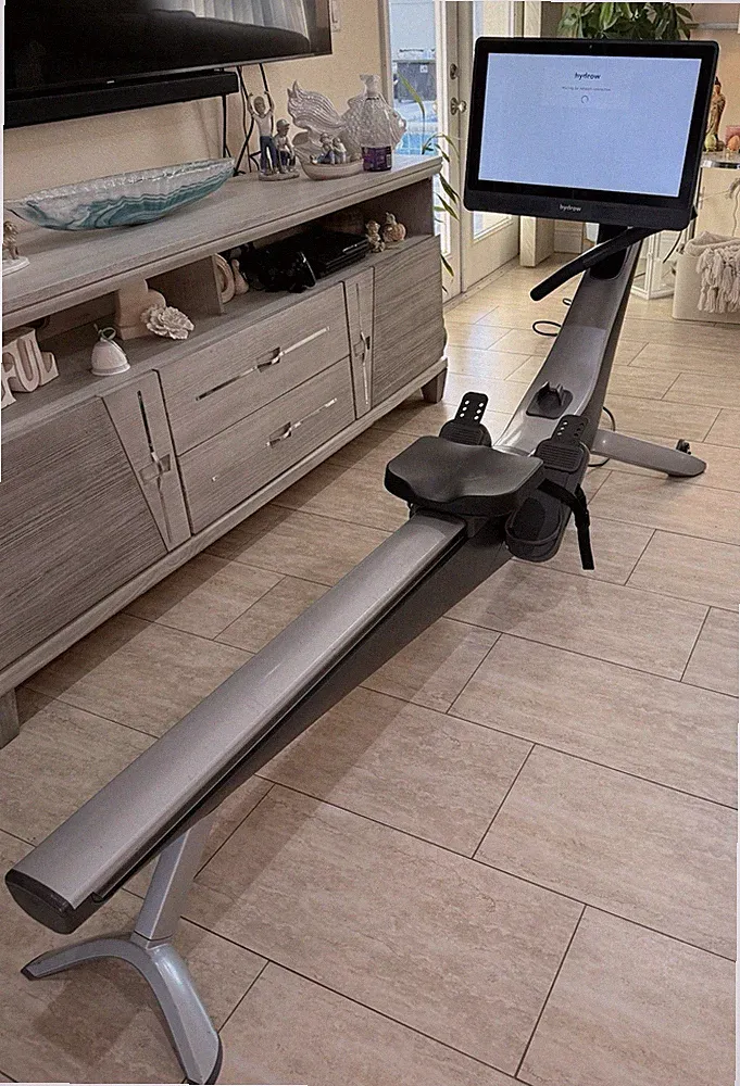 🔥🔥Hydrow Original Smart Rower with 22”HD Touchscreen Local Pickup Only