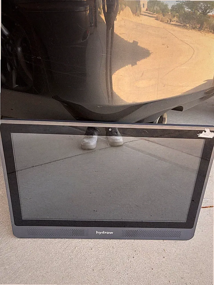 Hydrow Pro - 22” HD Touchscreen Monitor – Model CIC22301