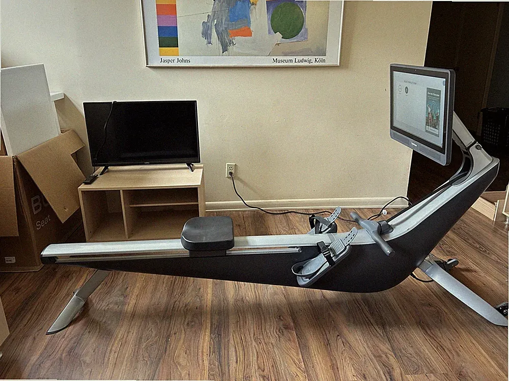 Hydrow Rowing Machine Gently Used Excellent Working Condition