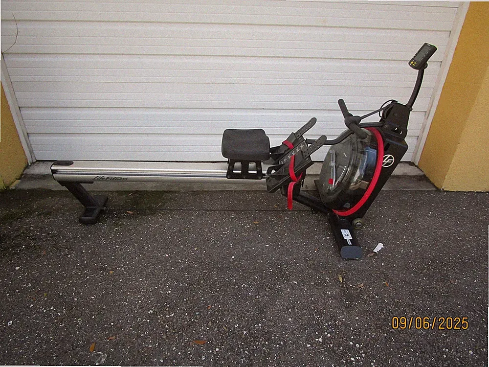 Life Fitness GX Water Rowing Machine Model GER-ALLLX-101