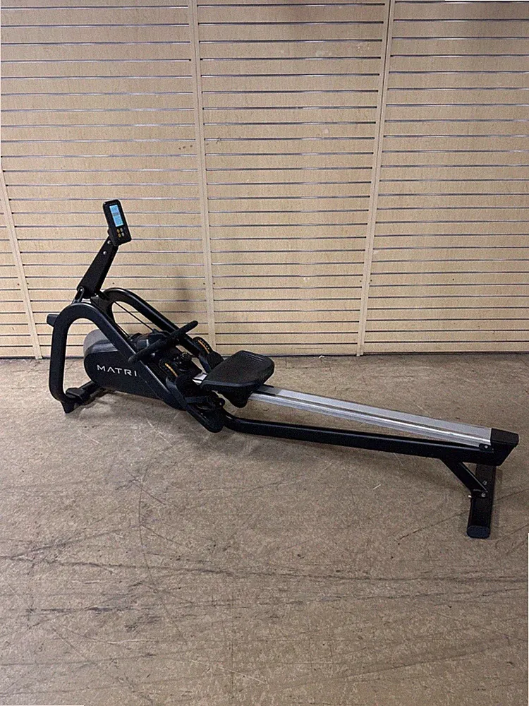 Matrix | Rower-02 w/ LCD Console (Magnetic Resistance)