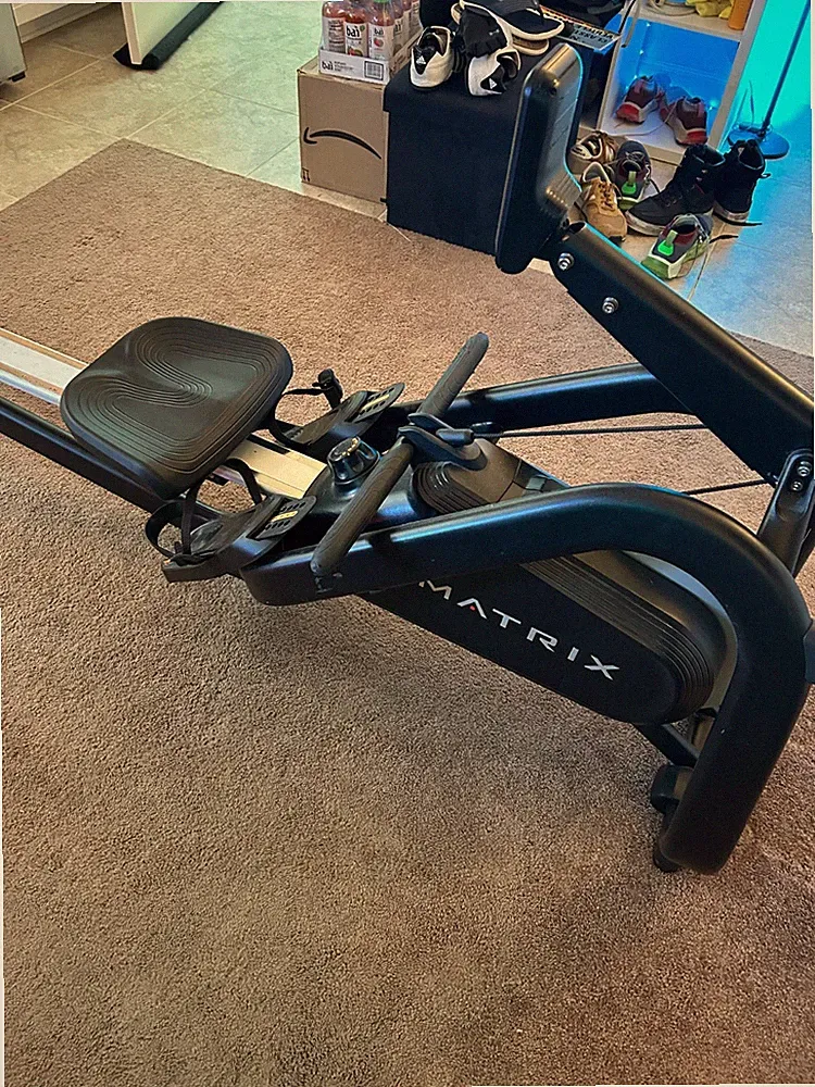 Matrix ROWER-2, 10 Magnetic Resistance settings, Veritcal Compact Storage