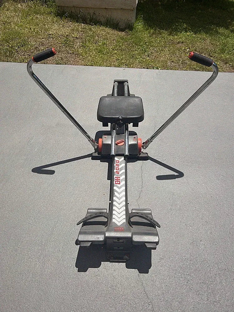 MCA SPORTS BH 2020 Hydraulic Rowing Machine