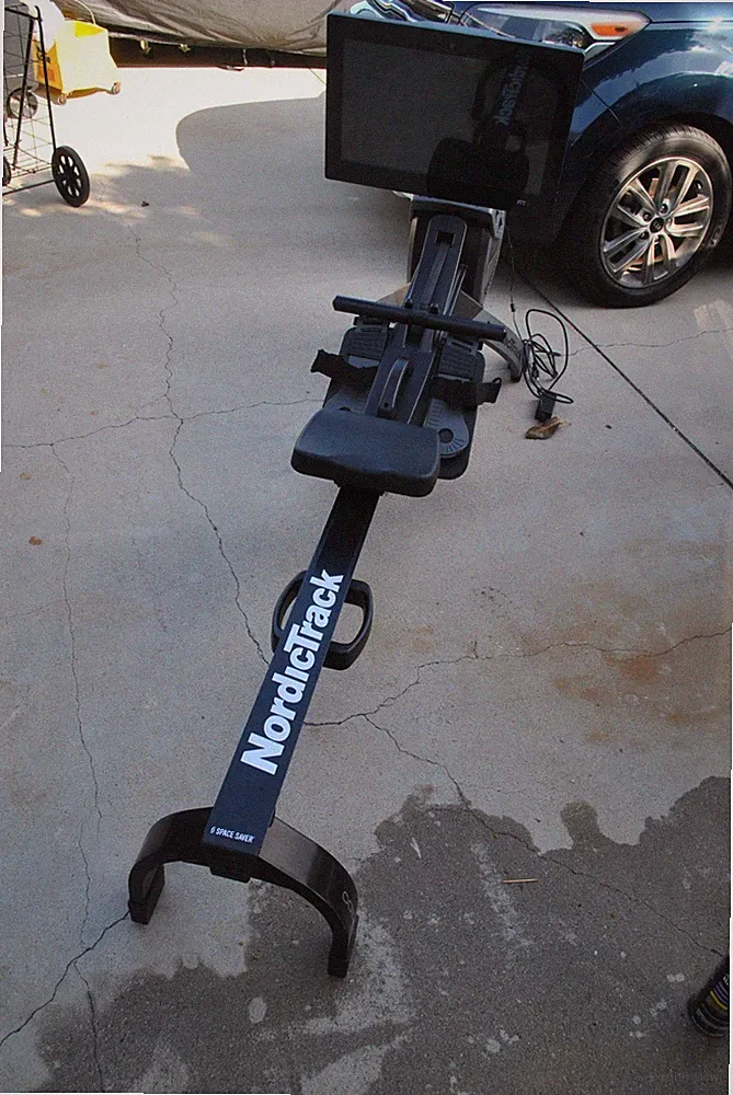 Nordic Track RW900 rower works great updated screen, foldable local pickup only