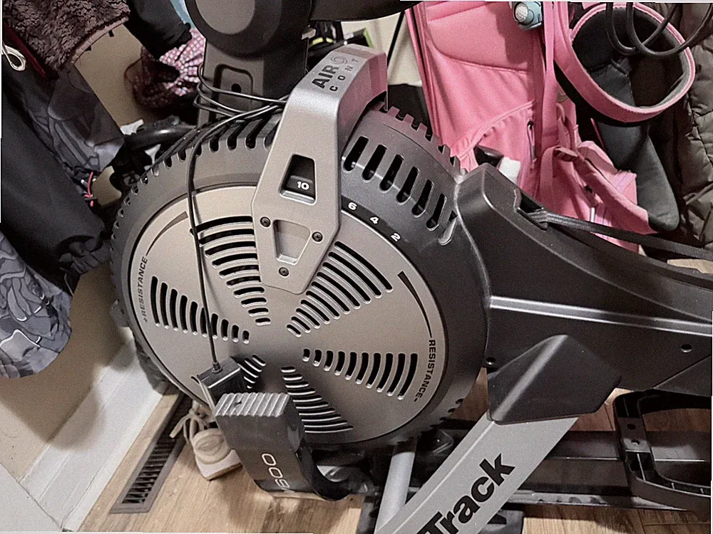 NordicTrack RW500 Rowing Machine – Adjustable Resistance