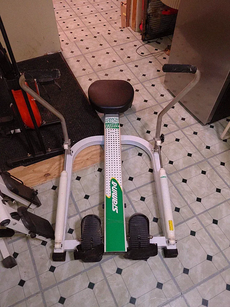 Stamina 35-1205 Precision Rower Hydraulic Rowing Machine Adjustable Resistance