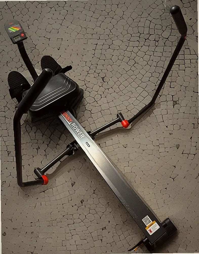 Sunny Health Fitness Rowing Machine Hydraulic Resistance Black Digital Monitor