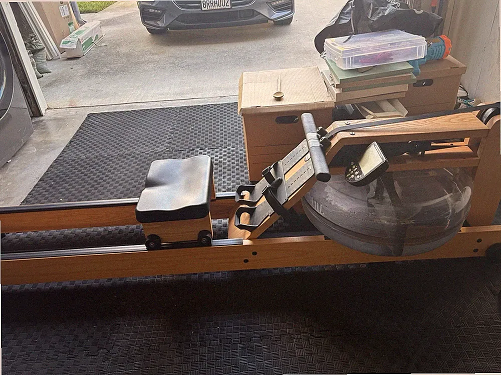 WaterRower Oak Rowing Machine with S4 BLE Monitor Excellent Condition